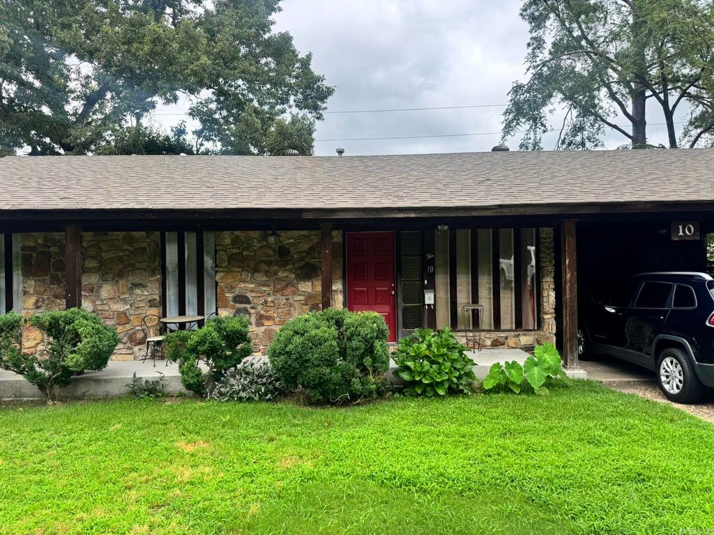 10 Overby Circle, Little Rock, AR 72205