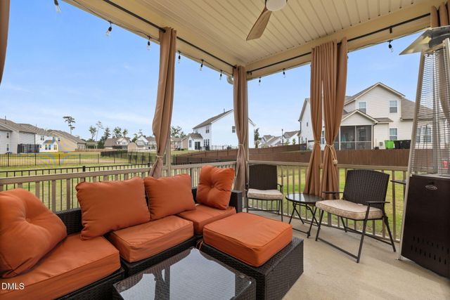 852 Golden Plum Lane, Zebulon, NC 27597