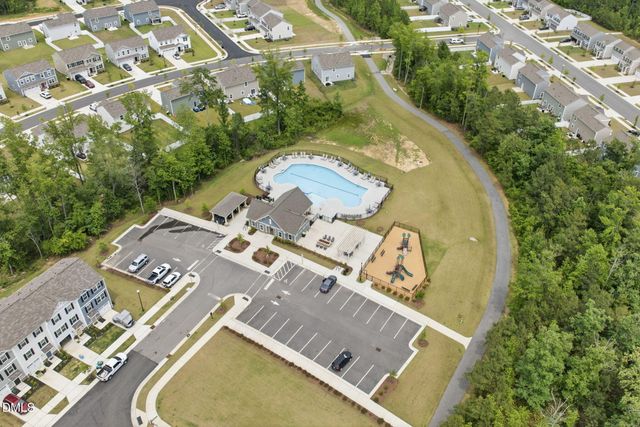 852 Golden Plum Lane, Zebulon, NC 27597