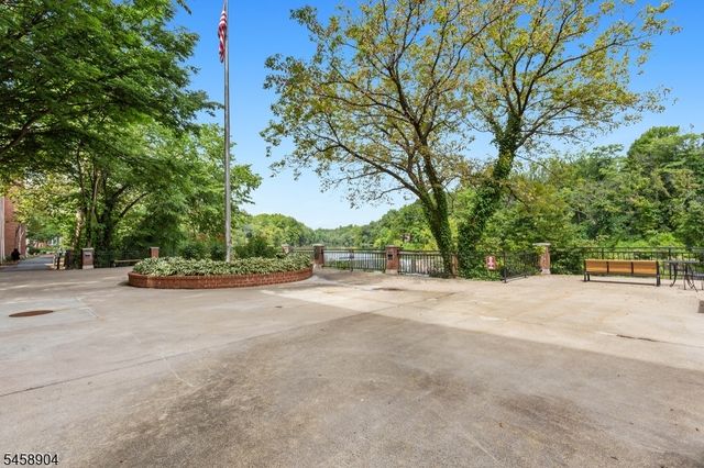 260 Main St 313, Little Falls Twp., NJ 07424