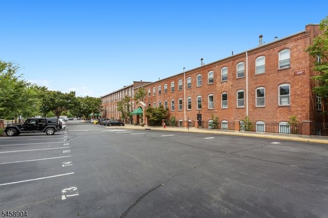 260 Main St 313, Little Falls Twp., NJ 07424