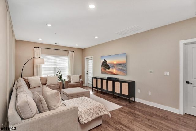 715 Stiller Ln 715, Monroe Twp., NJ 08831