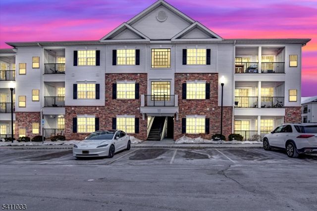 715 Stiller Ln 715, Monroe Twp., NJ 08831