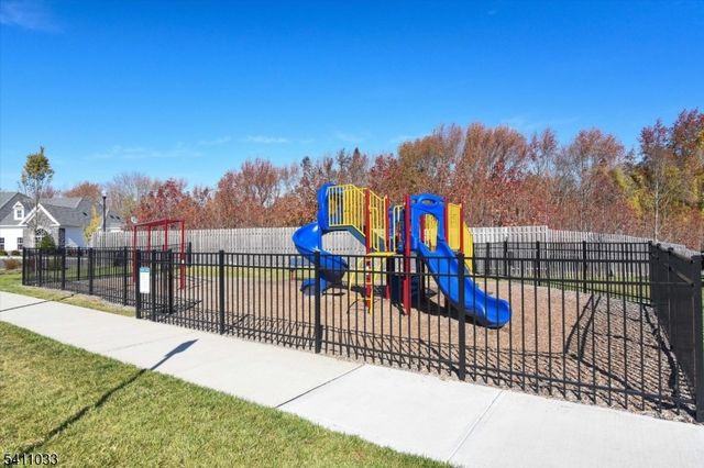 715 Stiller Ln 715, Monroe Twp., NJ 08831