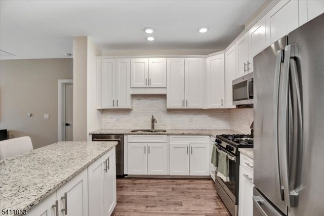 715 Stiller Ln 715, Monroe Twp., NJ 08831