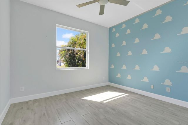 1306 NE 2ND AVENUE, Cape Coral, FL 33909