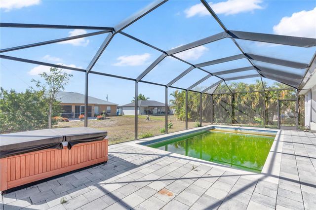 1306 NE 2ND AVENUE, Cape Coral, FL 33909