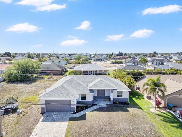 1306 NE 2ND AVENUE, Cape Coral, FL 33909