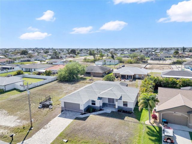1306 NE 2ND AVENUE, Cape Coral, FL 33909