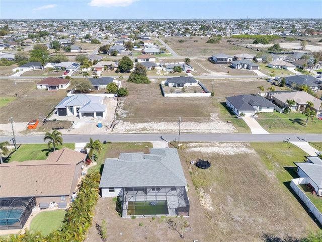 1306 NE 2ND AVENUE, Cape Coral, FL 33909
