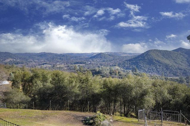 4121 Voyager Way, Shingle Springs, CA 95682