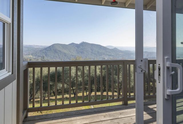 4121 Voyager Way, Shingle Springs, CA 95682