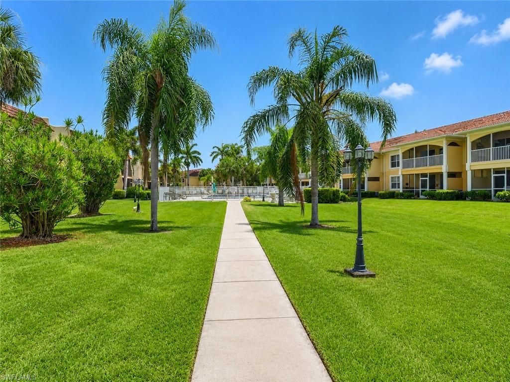 12481 McGregor BLVD 17, FORT MYERS, FL 33919 — photo 3