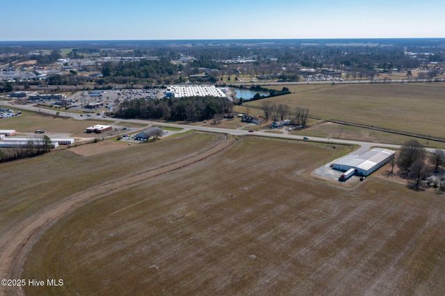 000 Nc-55, Mount Olive, NC 28365