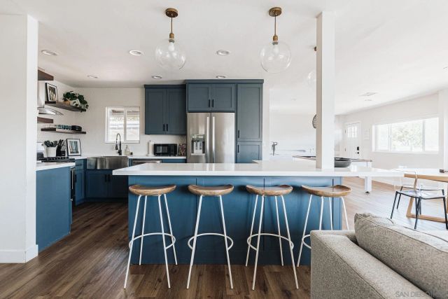 3805 Atascadero Dr, San Diego, CA 92107