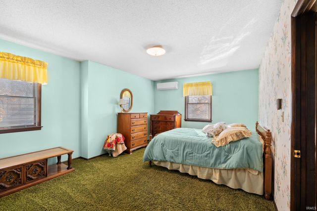 7713 E Old 30 Road, Pierceton, IN 46562