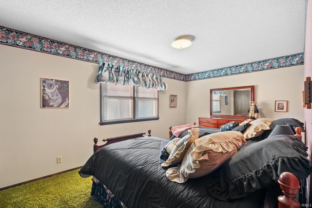 7713 E Old 30 Road, Pierceton, IN 46562