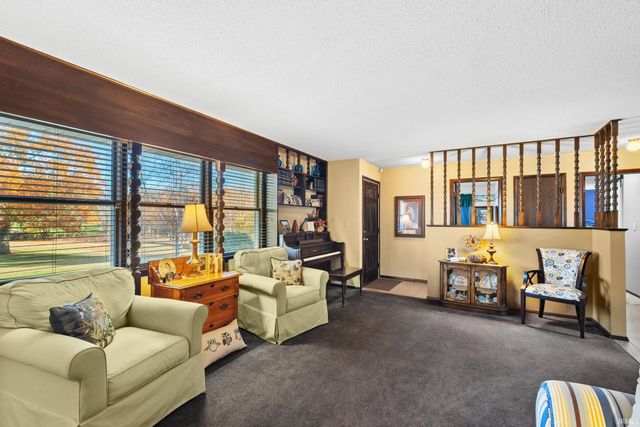 7713 E Old 30 Road, Pierceton, IN 46562