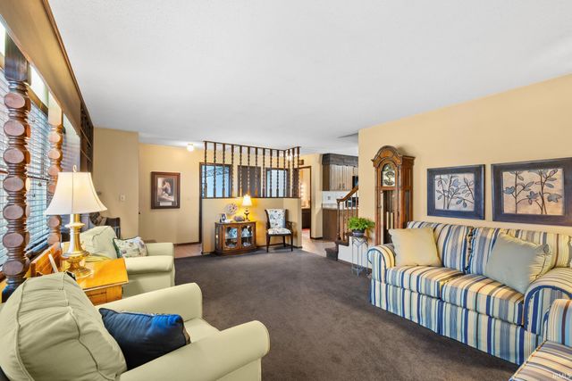 7713 E Old 30 Road, Pierceton, IN 46562