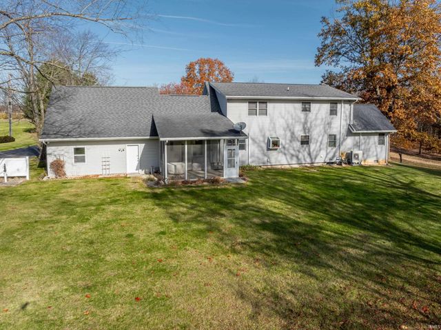 7713 E Old 30 Road, Pierceton, IN 46562