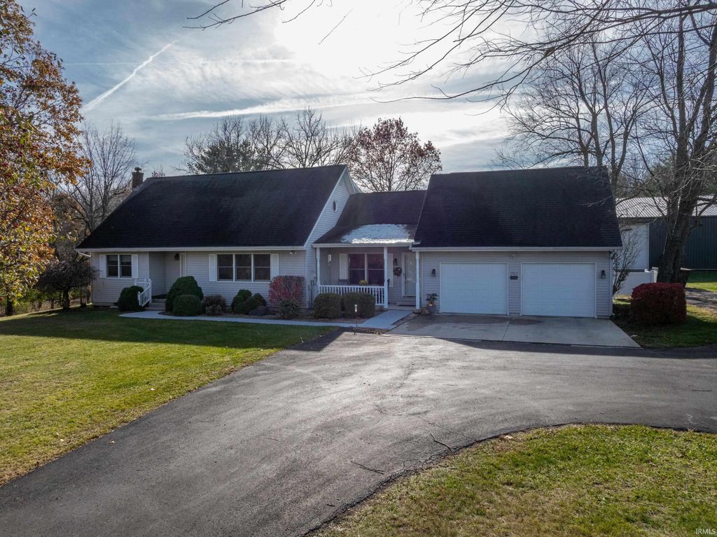 7713 E Old 30 Road, Pierceton, IN 46562