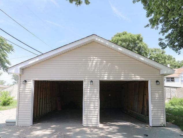 14632 Green Street, Harvey, IL 60426