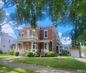 706 S Main Street, Ligonier, IN 46767