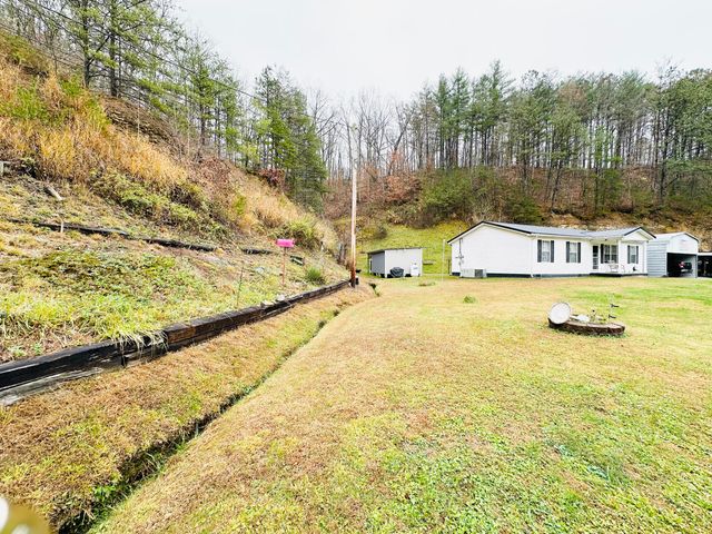 125 Crescent Road, Manchester, KY 40962