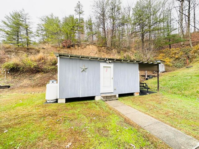 125 Crescent Road, Manchester, KY 40962