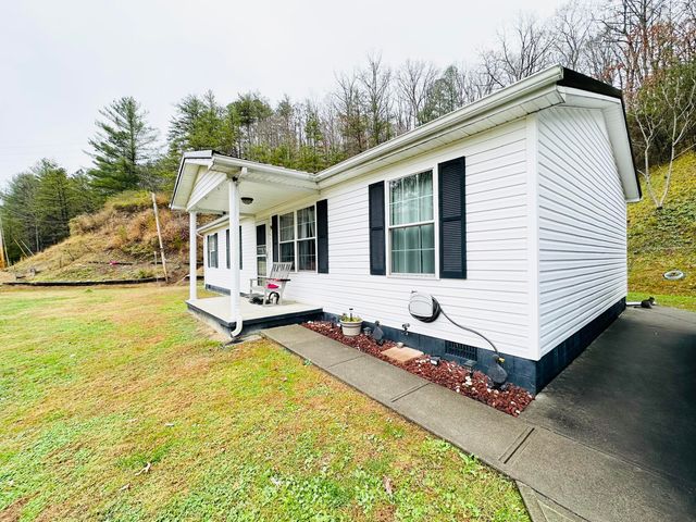 125 Crescent Road, Manchester, KY 40962