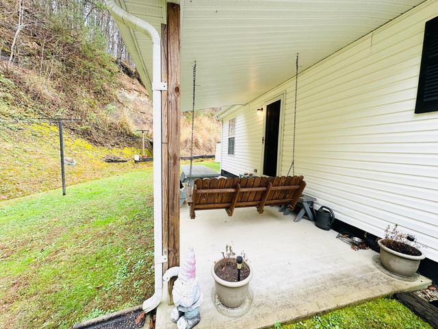 125 Crescent Road, Manchester, KY 40962