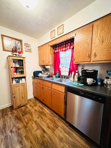 125 Crescent Road, Manchester, KY 40962