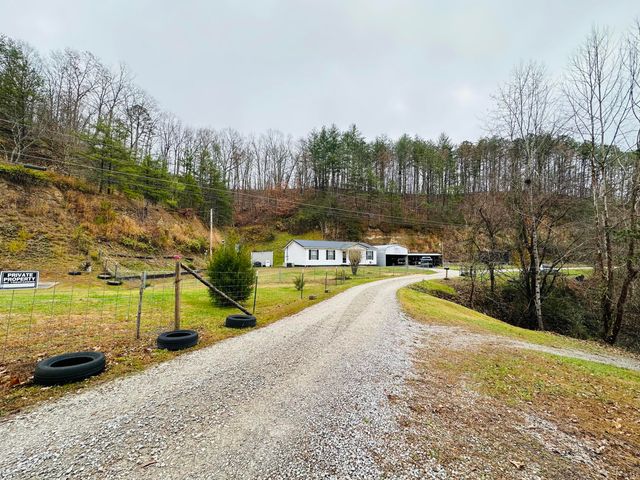 125 Crescent Road, Manchester, KY 40962