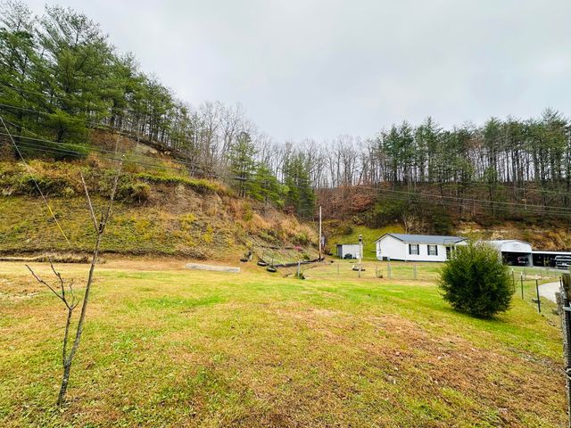 125 Crescent Road, Manchester, KY 40962