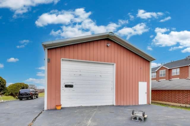 9910 W 167th Street, Orland Park, IL 60467