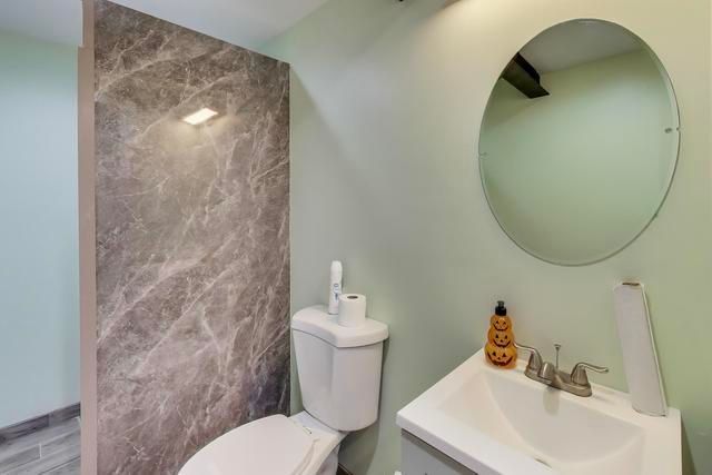 9910 W 167th Street, Orland Park, IL 60467