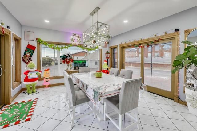 9910 W 167th Street, Orland Park, IL 60467