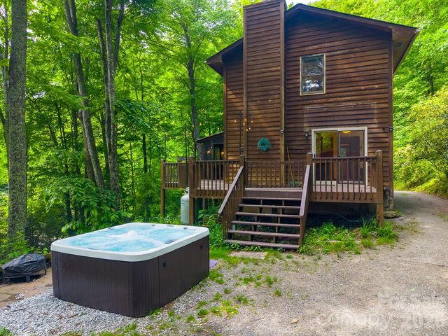 903 Plott Balsam Road, Maggie Valley, NC 28751