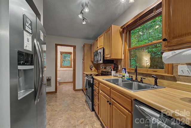 903 Plott Balsam Road, Maggie Valley, NC 28751