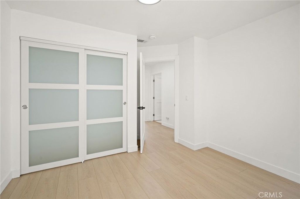 Image 19 of property listing at 7010 Lennox Avenue, Van Nuys, CA 91405