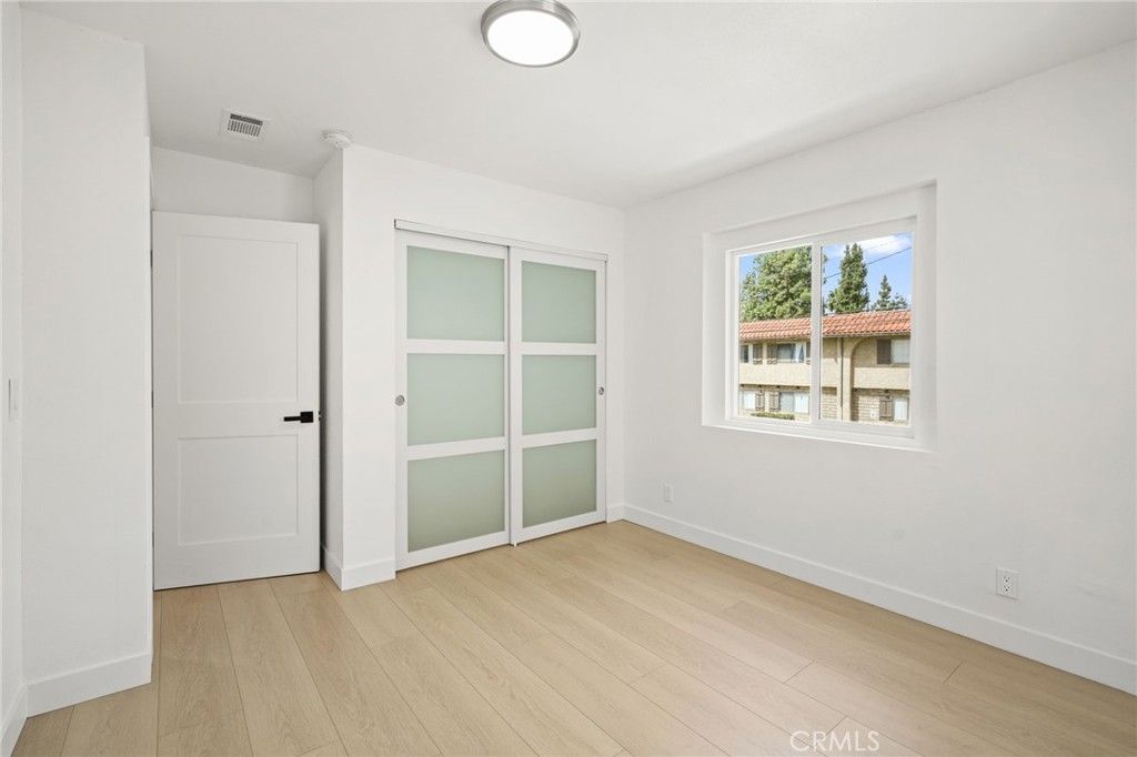 Image 23 of property listing at 7010 Lennox Avenue, Van Nuys, CA 91405