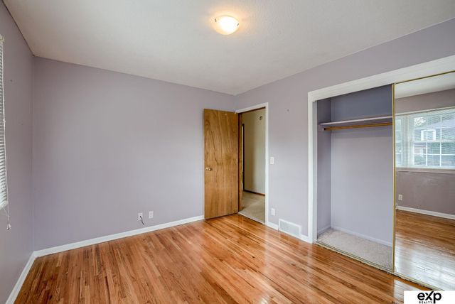 6417 N 68th Street, Omaha, NE 68104