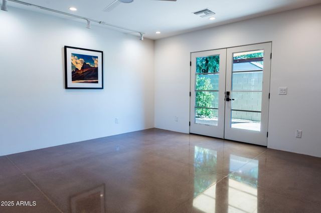 914 E SHERIDAN Street, Phoenix, AZ 85006