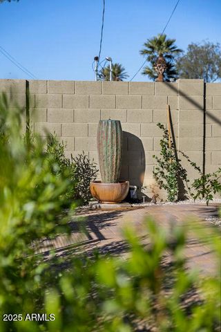 914 E SHERIDAN Street, Phoenix, AZ 85006