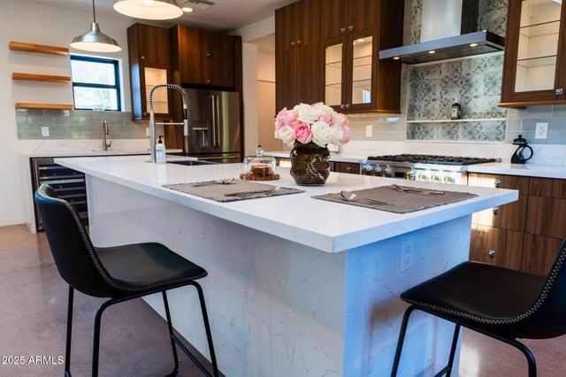 914 E SHERIDAN Street, Phoenix, AZ 85006