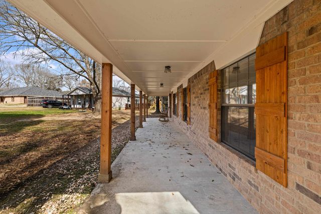 111 Lindsey Brook Lane, Longview, TX 75601
