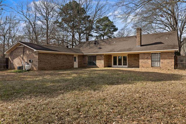 111 Lindsey Brook Lane, Longview, TX 75601