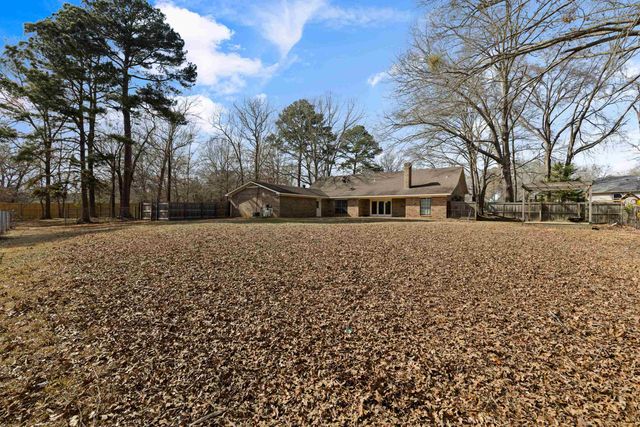 111 Lindsey Brook Lane, Longview, TX 75601