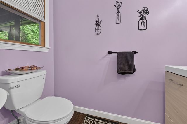 8 Marks Way, Sutton, MA 01590