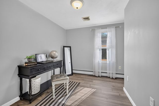 8 Marks Way, Sutton, MA 01590